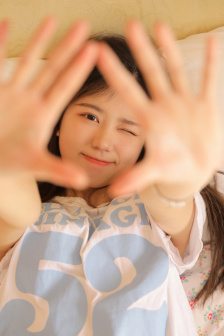 女儿的朋友5中汉字晋通话